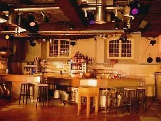 Eden 酒店